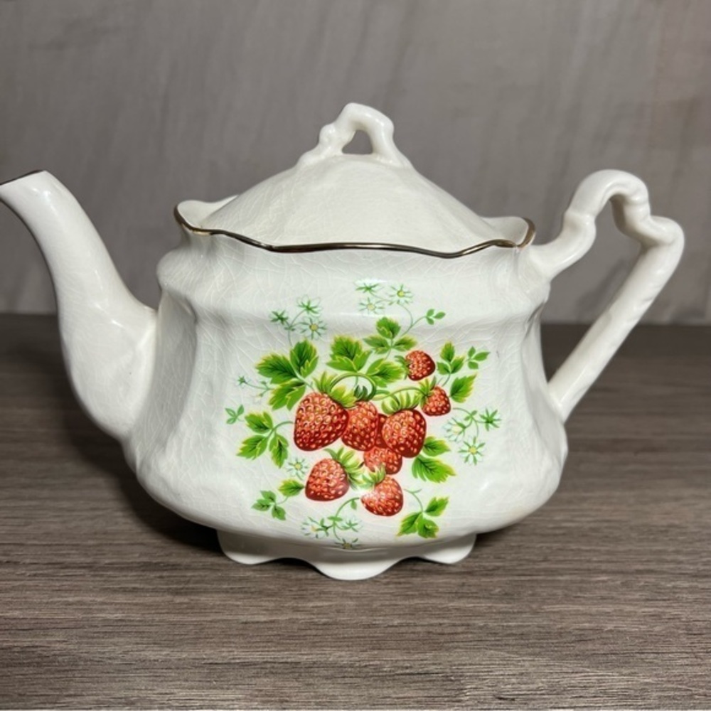 Vintage Rare Arthur Wood England Strawberry teapot